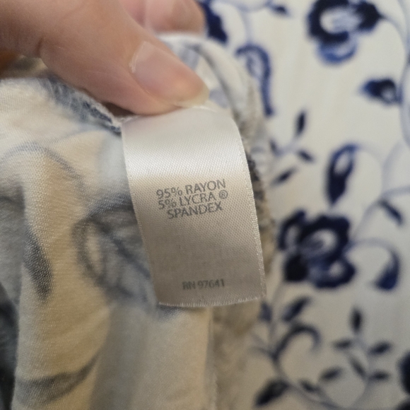 Floral Print White and Blue Women's Top - Picture 6 of 6